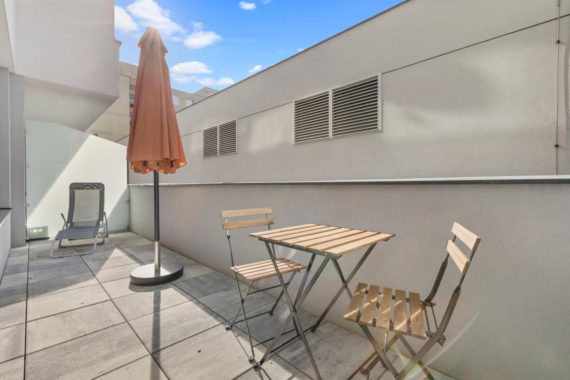 Lam Yacht Club - Terrace 10M2 Apartment Bratislava Exterior photo